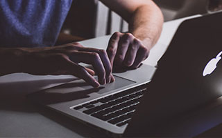 爱游戏电竞官方网站-雷霆替补中锋表现稳定有望获得更多出场时间，雷霆选中的球员